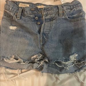 Levis jean shorts